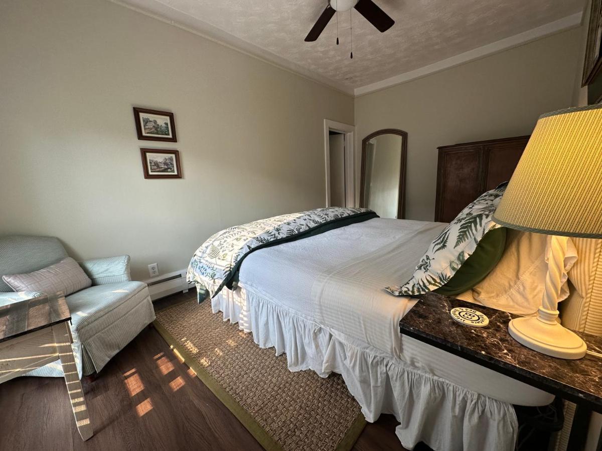 The Belvedere B&B Charlevoix Buitenkant foto
